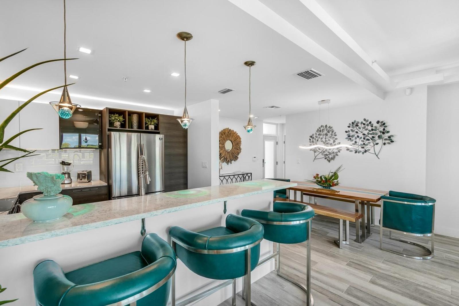Dolphins Vacation Rental Merritt Island Oda fotoğraf